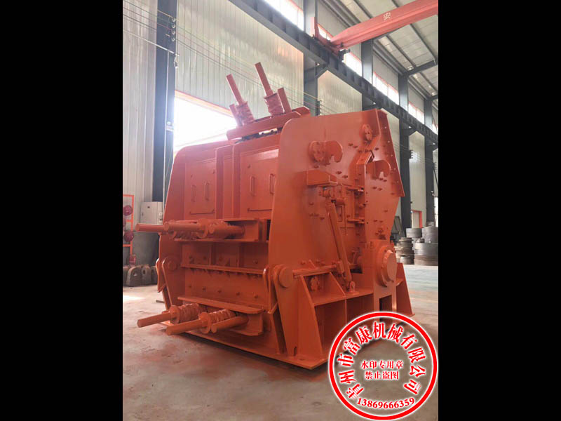 石頭破碎機(jī)如何正常操作？青州破碎機(jī)廠家告訴您有哪些注意事項(xiàng)